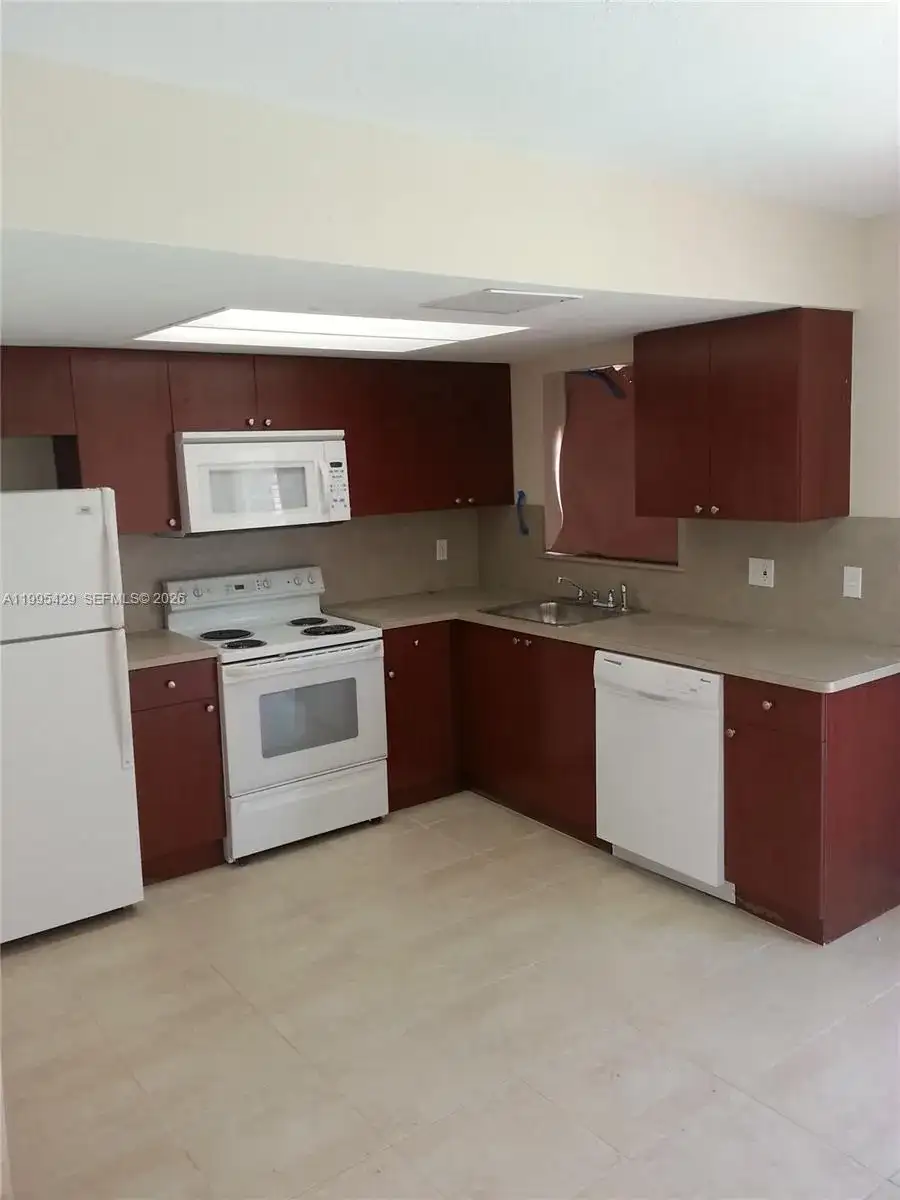 2604 NW 52nd Ave # C15, Lauderhill FL 33313 photo 5