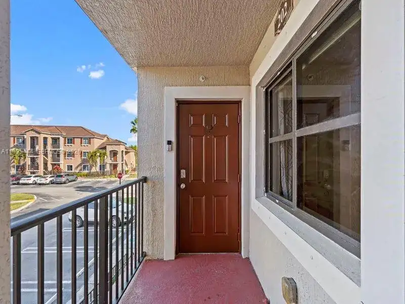 22441 SW 88th Pl # 5, Cutler Bay FL 33190 photo 2