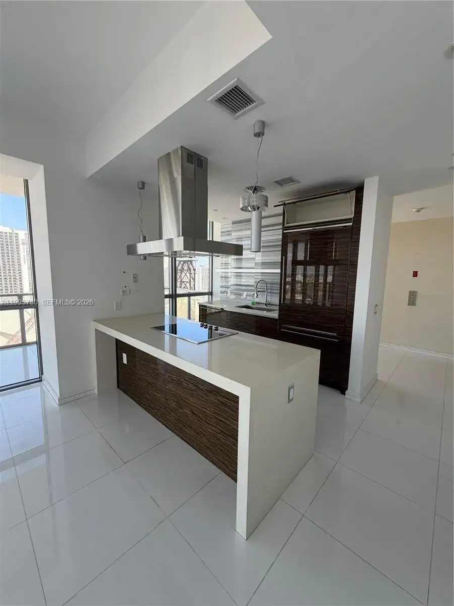 1100 Biscayne Blvd # 2605, Miami FL 33132 photo 5