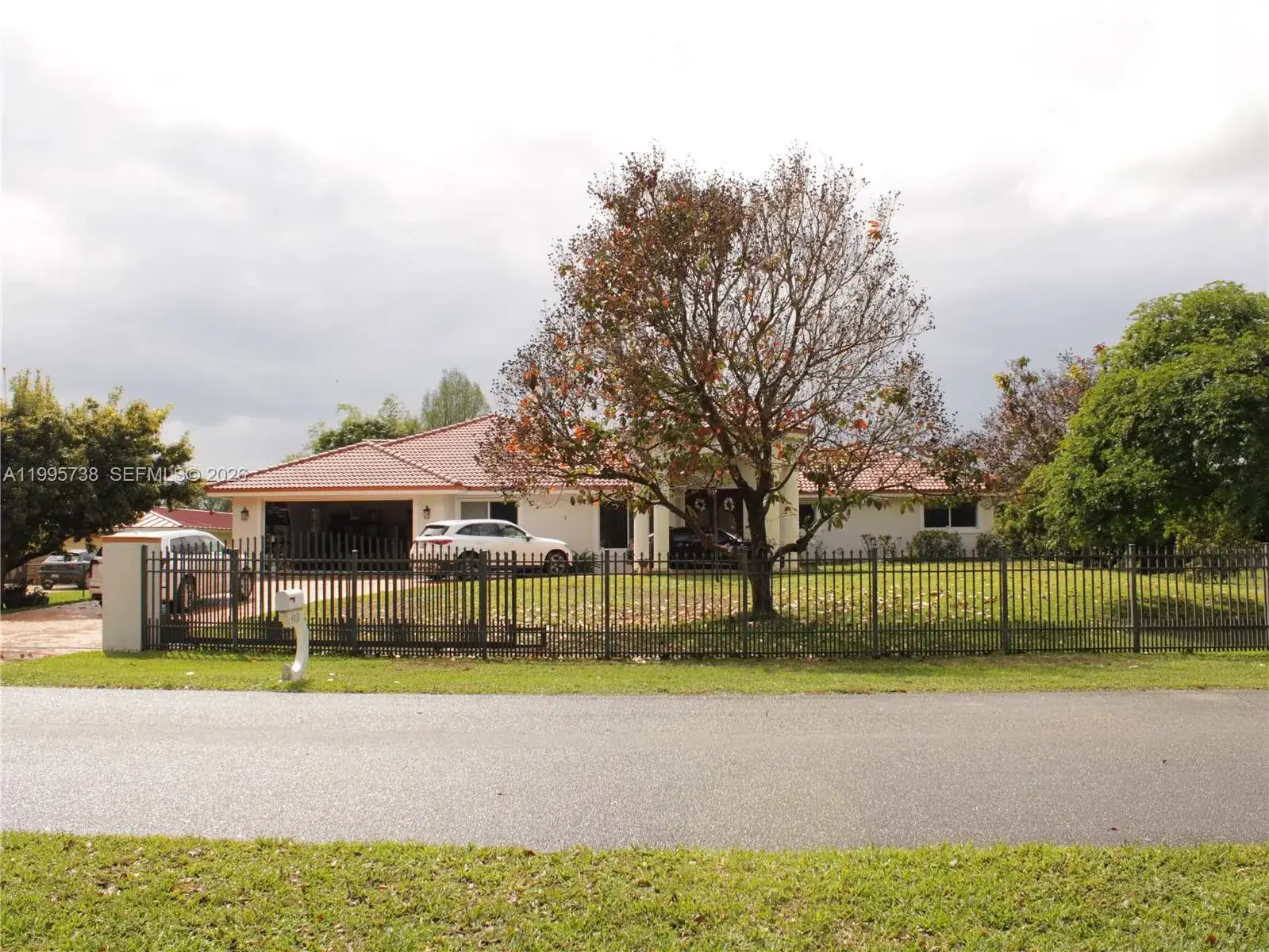 4931 SW 167th Ave, Southwest Ranches FL 33331 photo 4