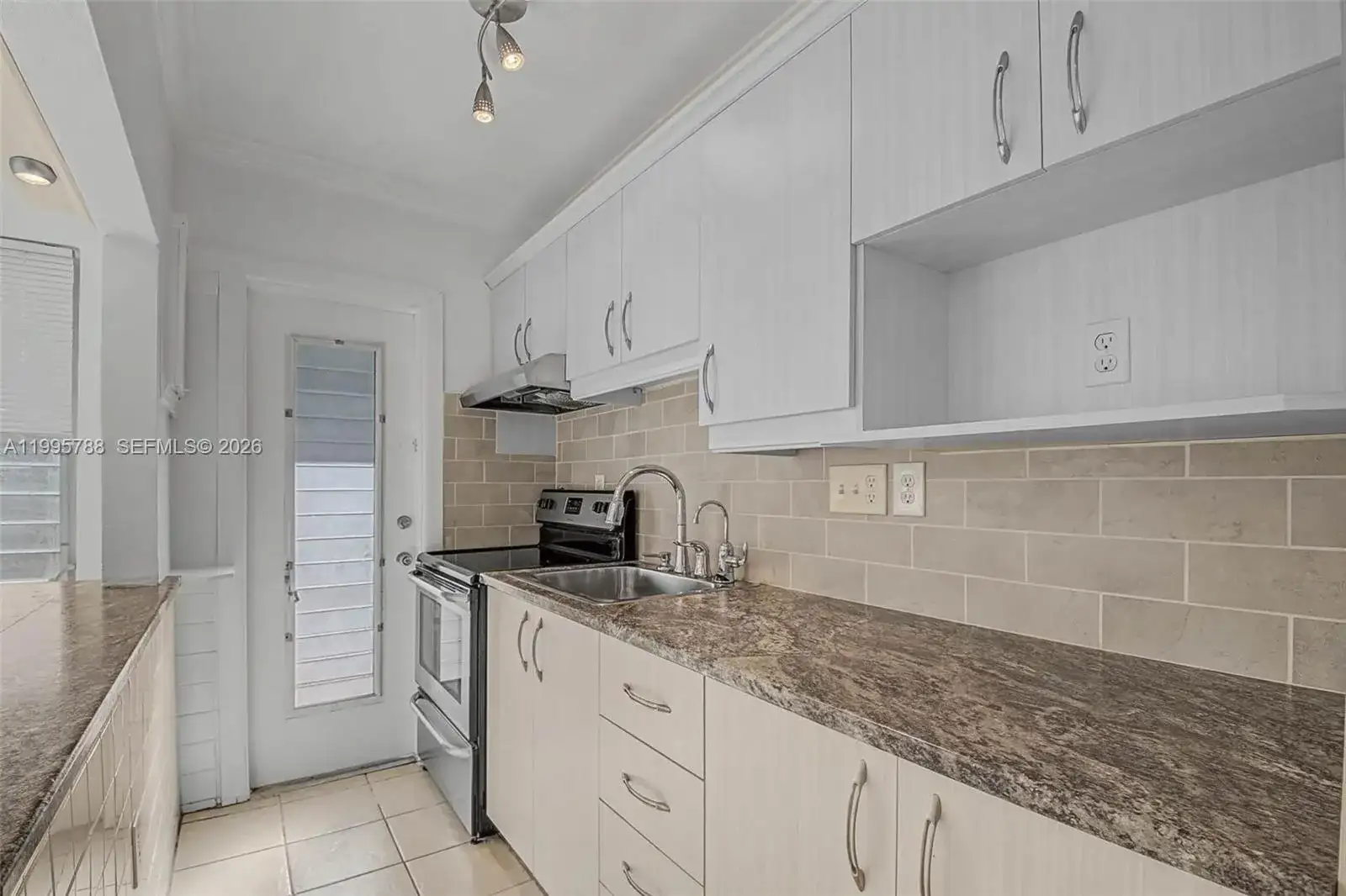 60 NW 79th St # 23, Miami FL 33150 photo 2
