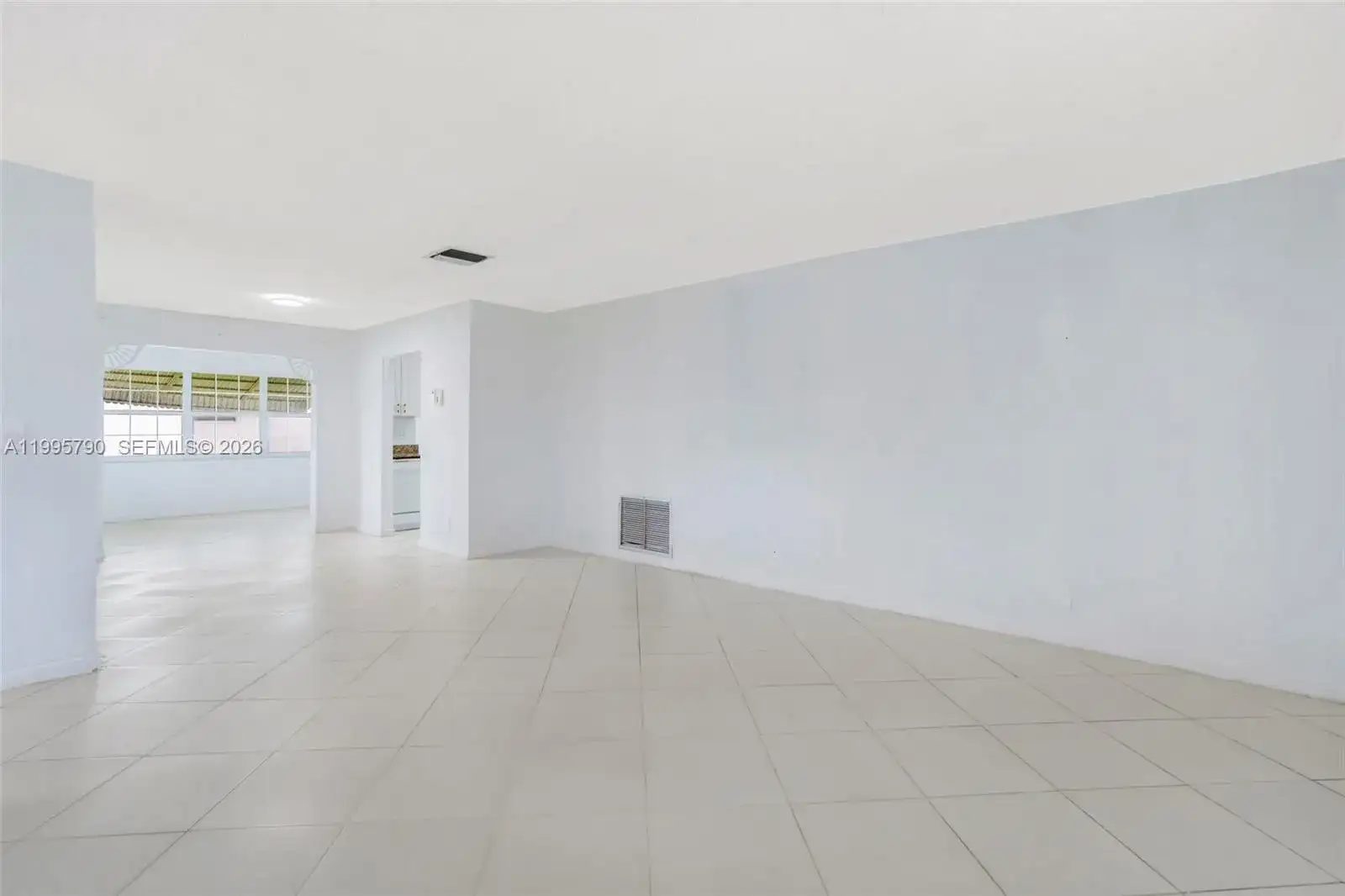 1005 SW 18th St, Boynton Beach FL 33426 photo 3