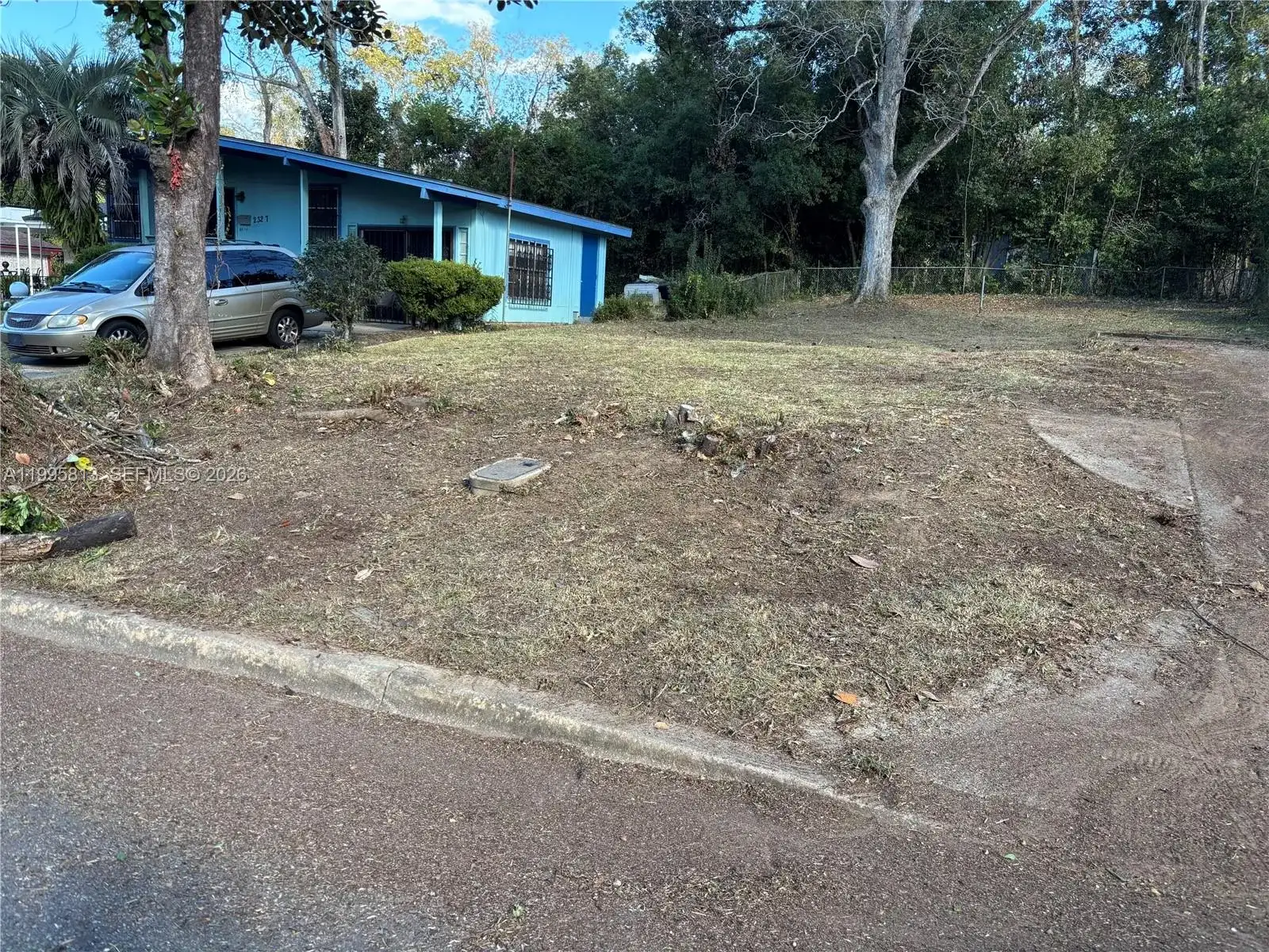 2333 Oliver Street, Tallahassee FL 32310 photo 2