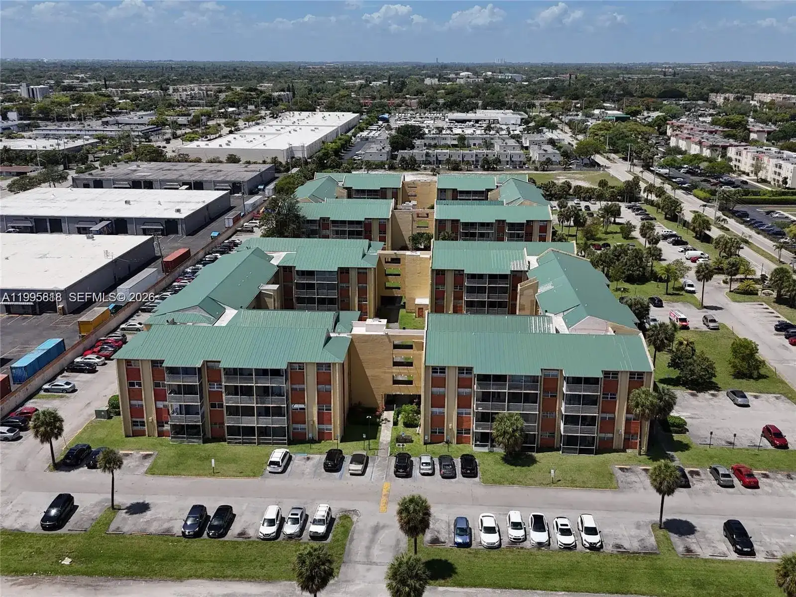 3700 NW 21st St # 401, Lauderdale Lakes FL 33311 photo 4