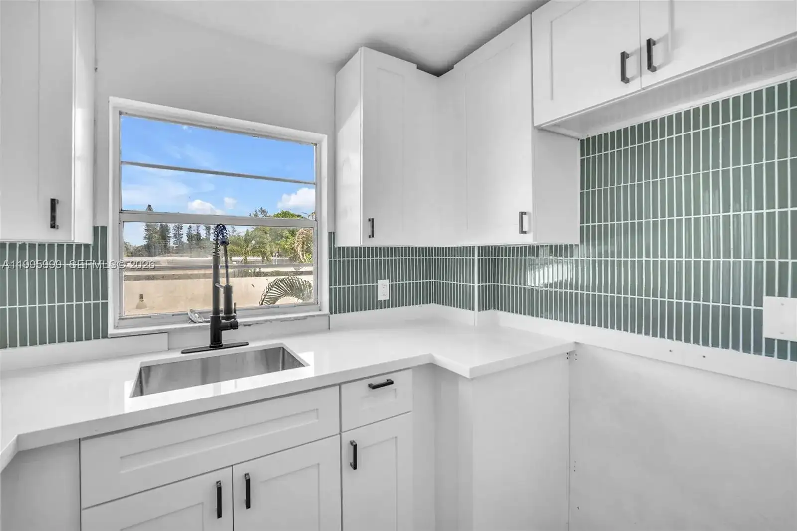1960 Marseille Dr # 304, Miami Beach FL 33141 photo 2