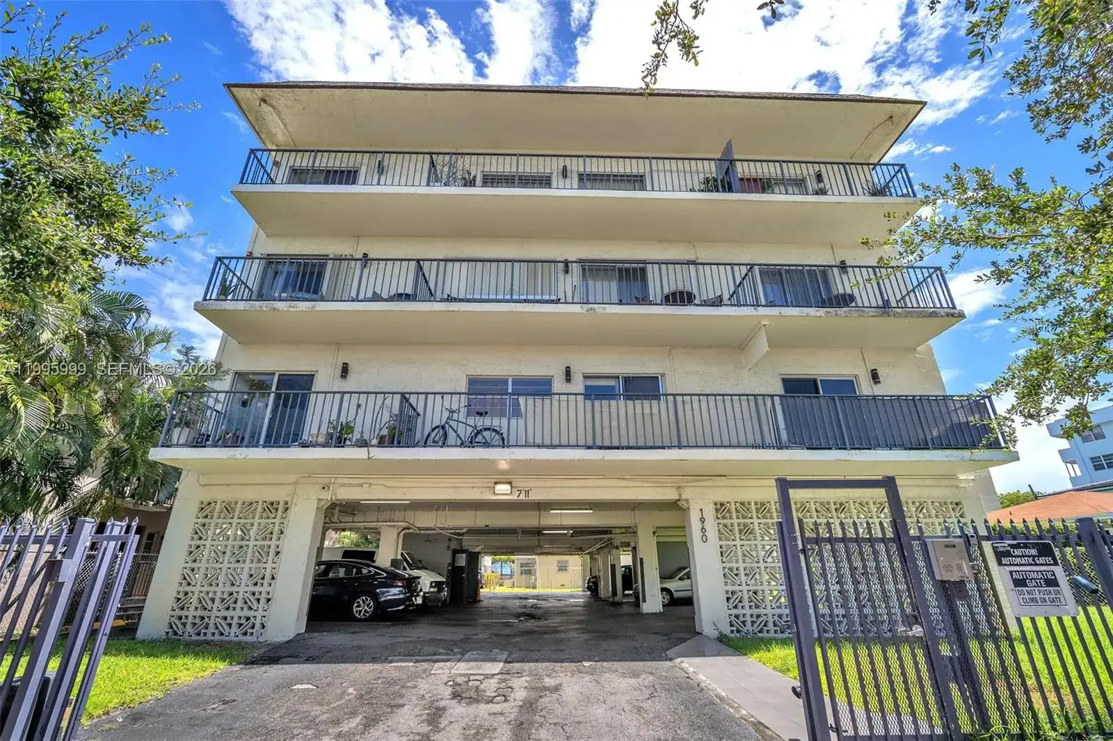 1960 Marseille Dr # 304, Miami Beach FL 33141 photo 4