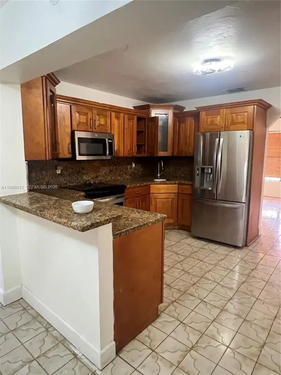341 Aladdin St, Opa-Locka FL 33054 photo 2