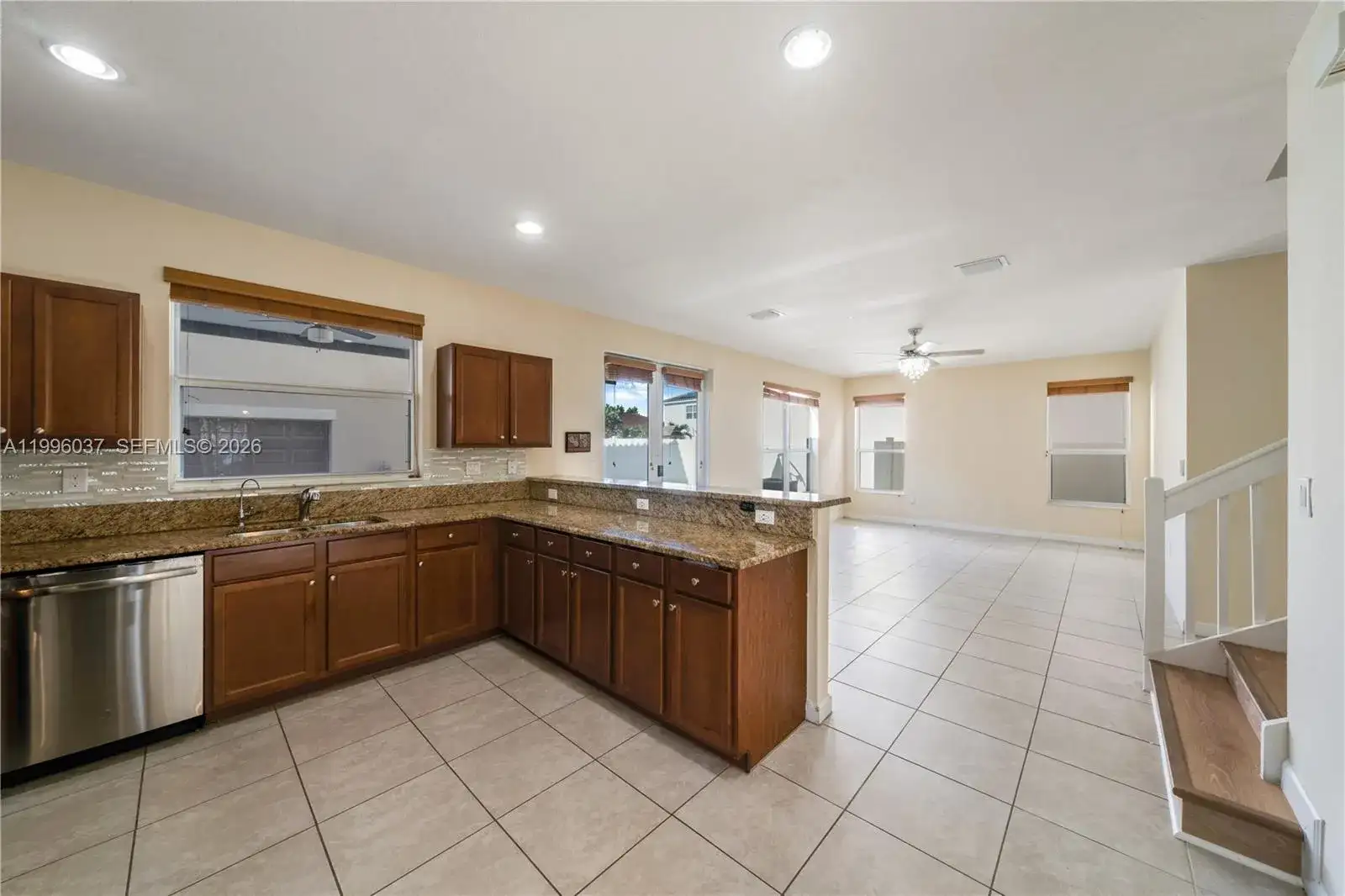 16946 SW 90th Terr Cir, Miami FL 33196 photo 5