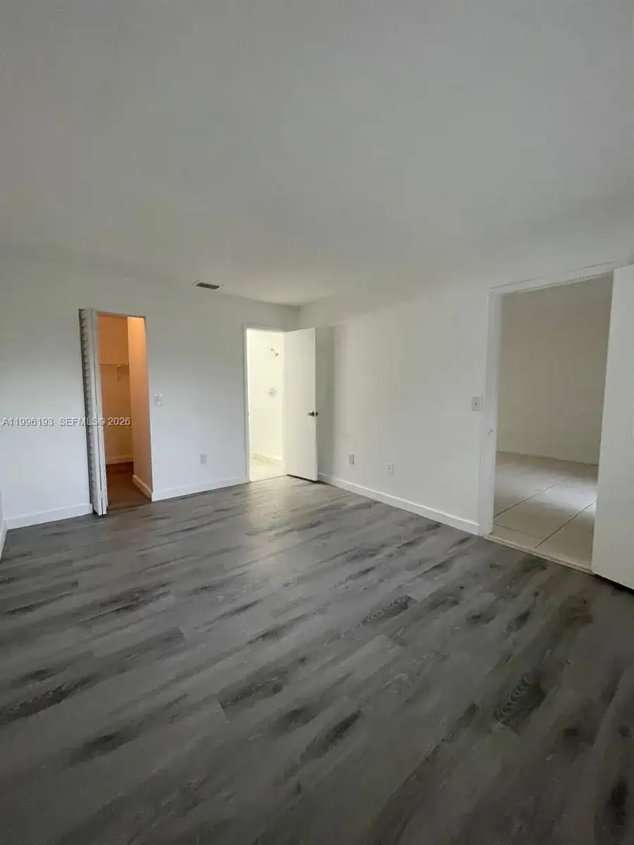 861 NE 209th Ter # 24, Miami FL 33179 photo 5