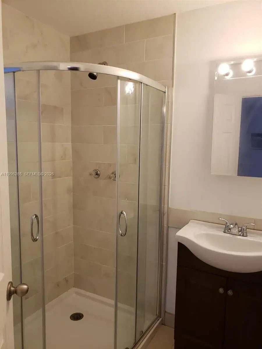 2481 SW 11 st, Miami FL 33135 photo 3