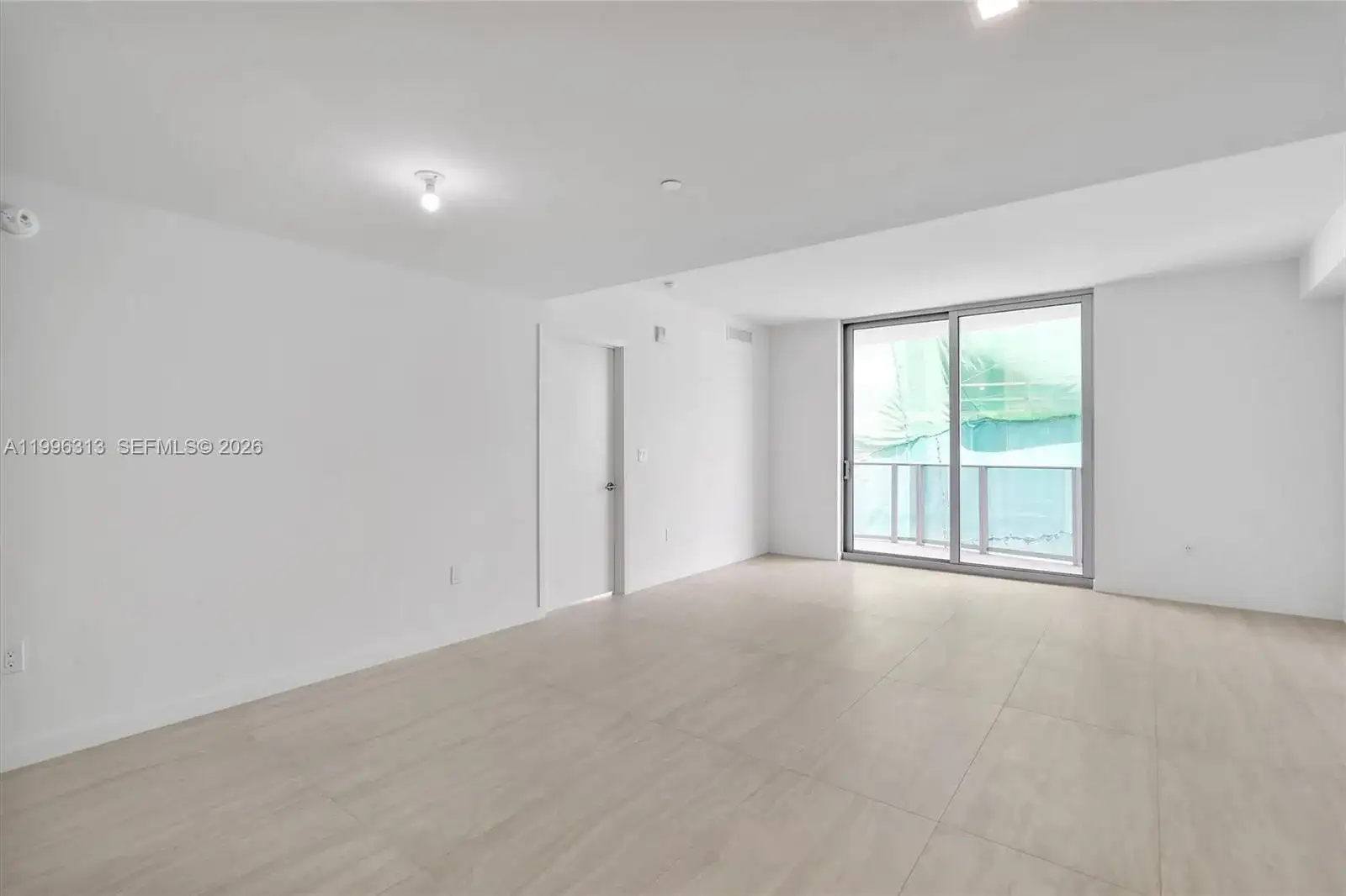 77 SE 5th Street # 4206, Miami FL 33131 photo 4
