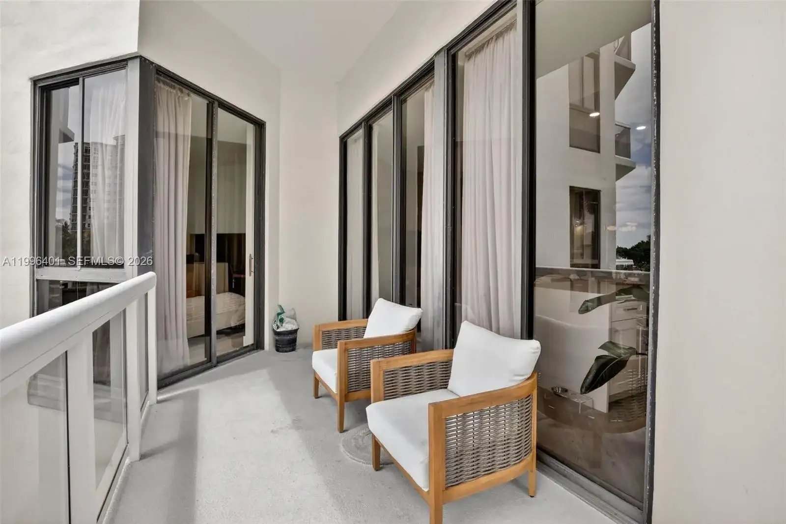 20185 E Country Club Dr # 204, Aventura FL 33180 photo 2