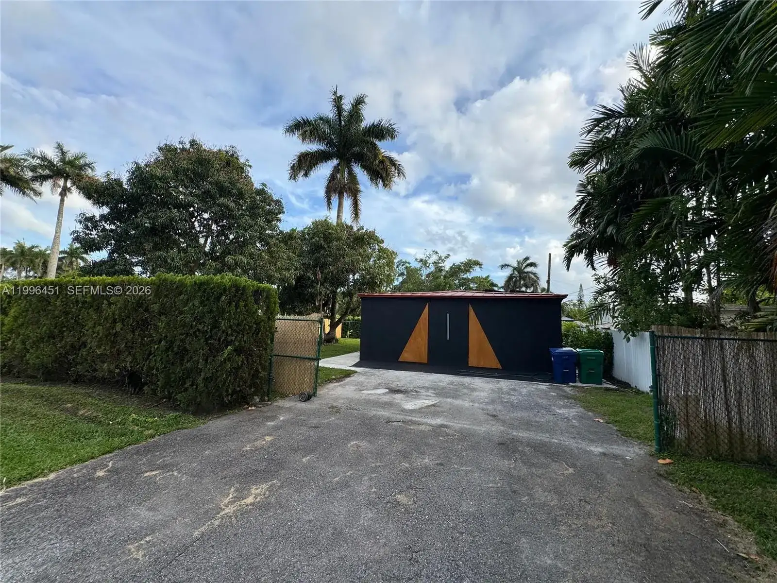 14240 S Biscayne River Rd # 2, Miami FL 33161 photo 2