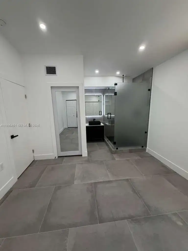 14240 S Biscayne River Rd # 2, Miami FL 33161 photo 4