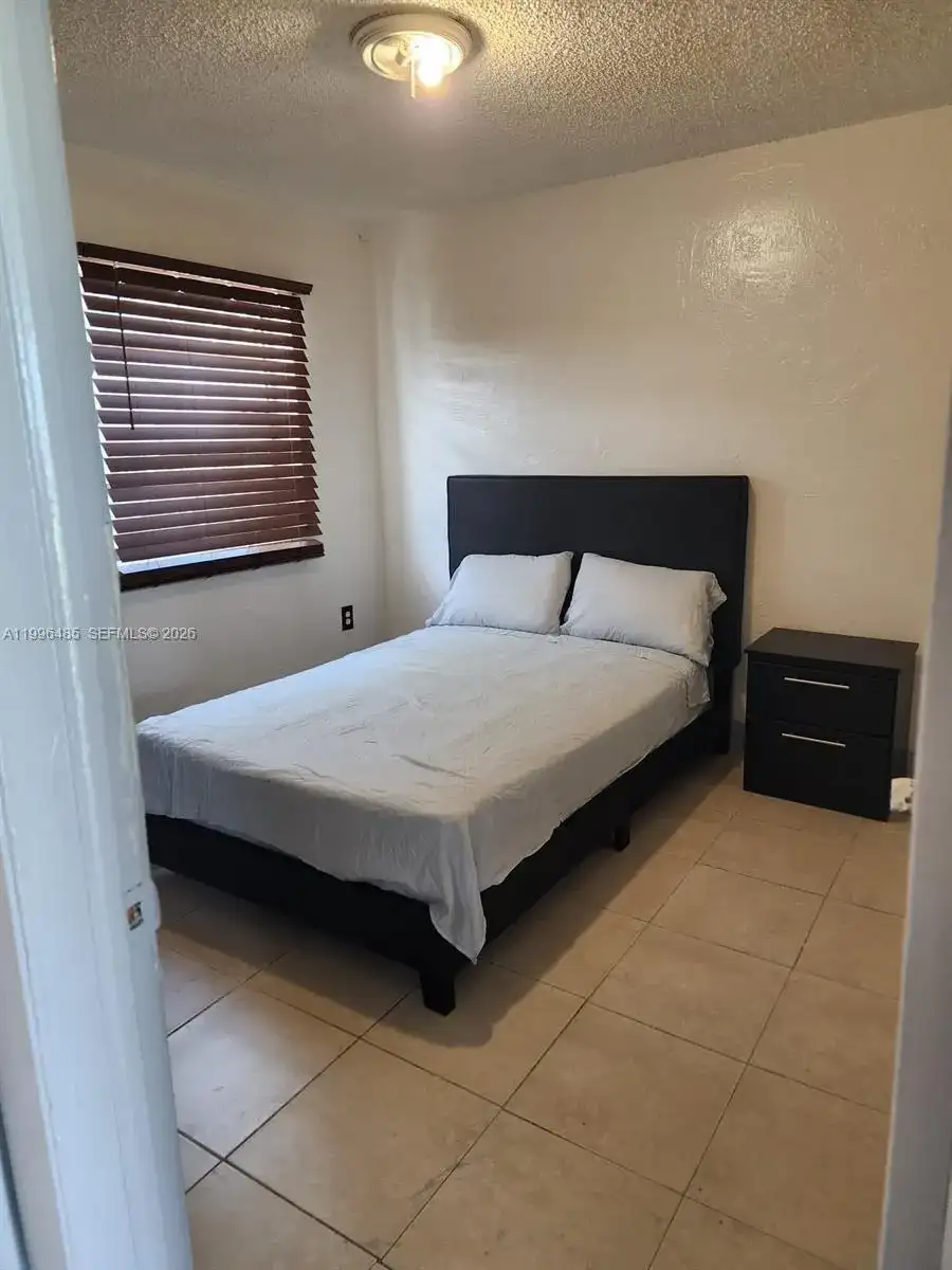 715 NW 7th Ave # 2, Hallandale Beach FL 33009 photo 2