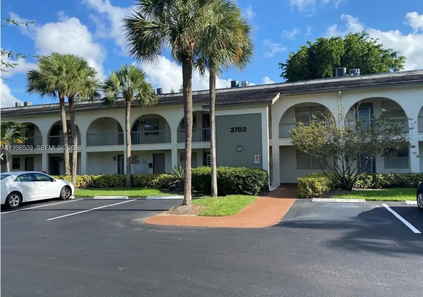 2703 Nassau Bnd # E2, Coconut Creek FL 33066 photo 2