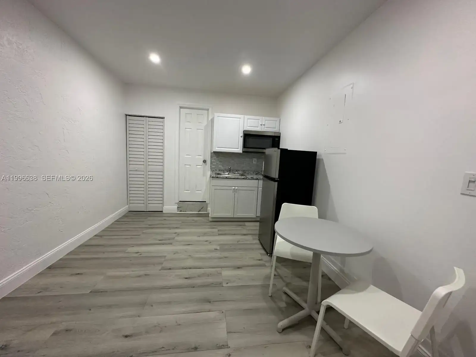 12683 NW 10th St, Miami FL 33182 photo 2