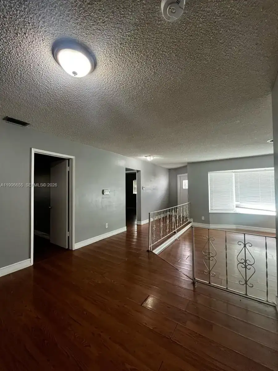 4753 NW 41st St, Lauderdale Lakes FL 33319 photo 5