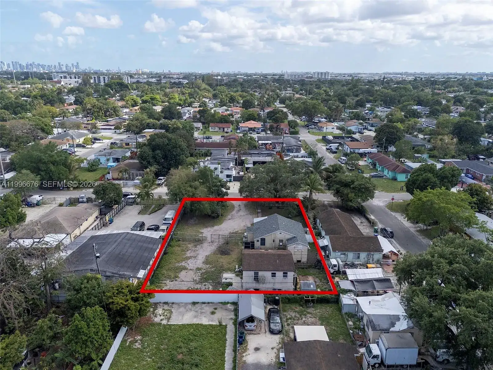 3035 NW 93rd St, Miami FL 33147 photo 2