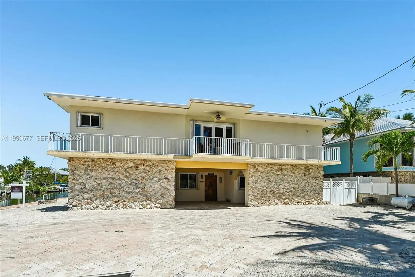 201 Wildwood Cir, Key Largo FL 33037 photo 3
