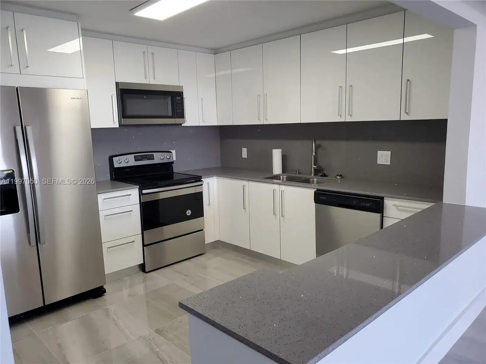 13499 Biscayne Blvd # 1105, North Miami FL 33181 photo 2