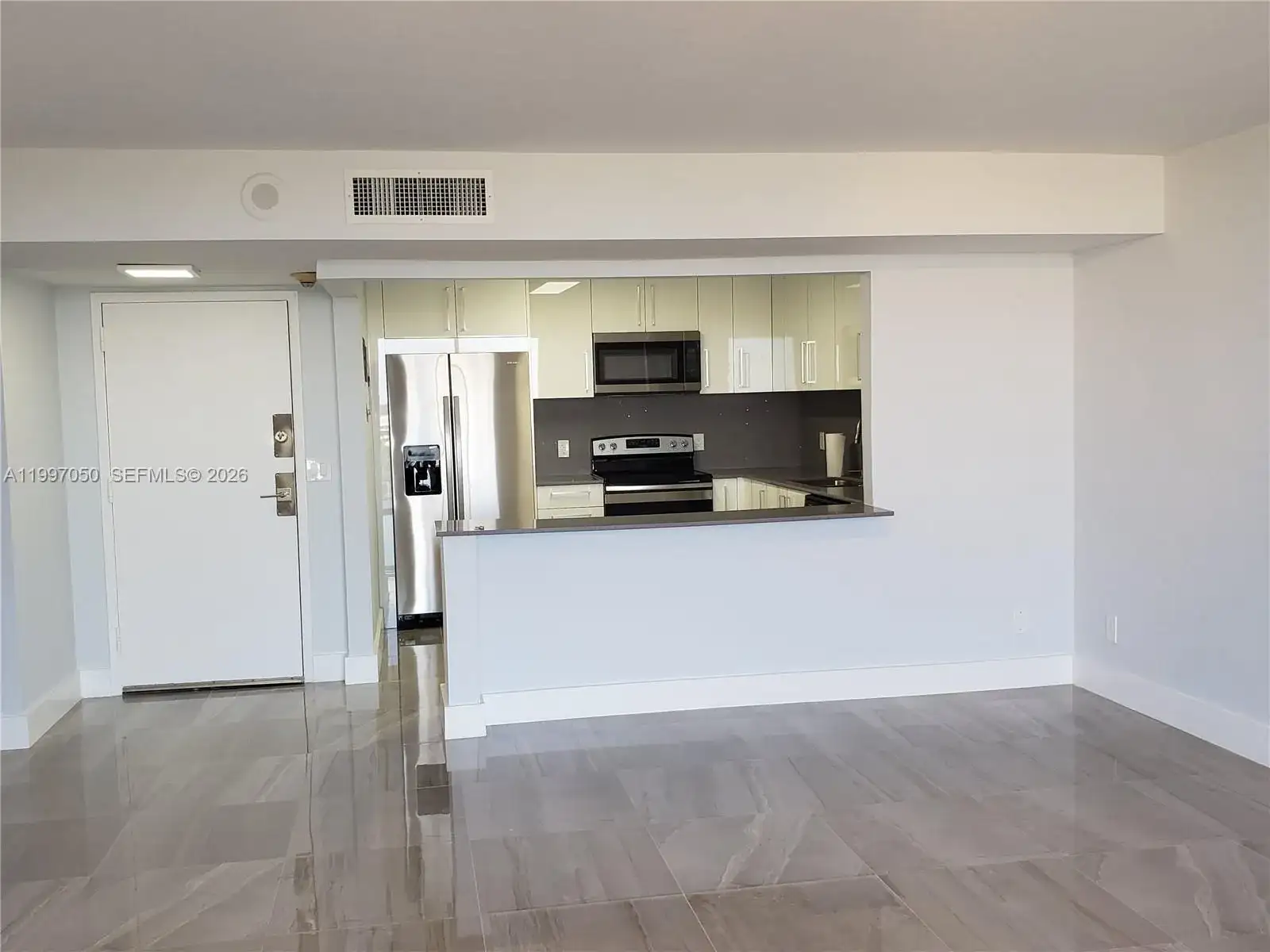 13499 Biscayne Blvd # 1105, North Miami FL 33181 photo 4