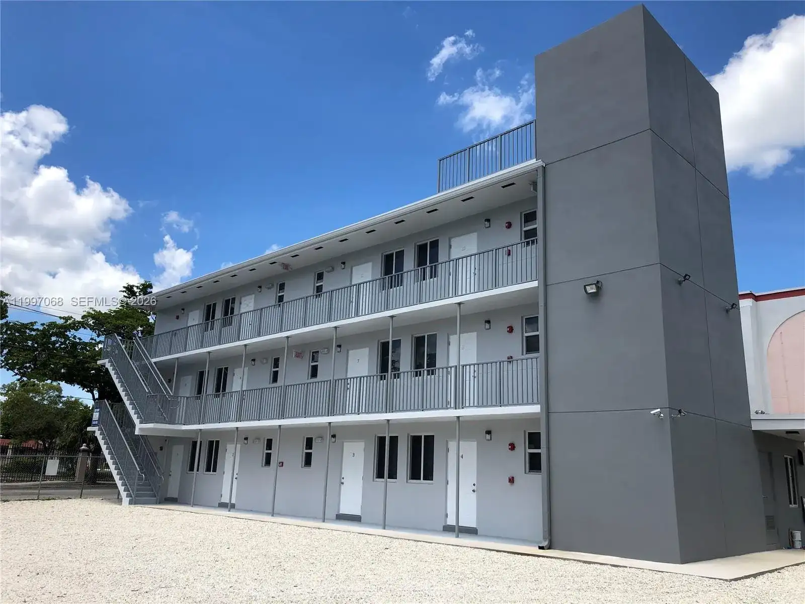 1737 NW 3rd Ave # 2, Miami FL 33136 photo 2
