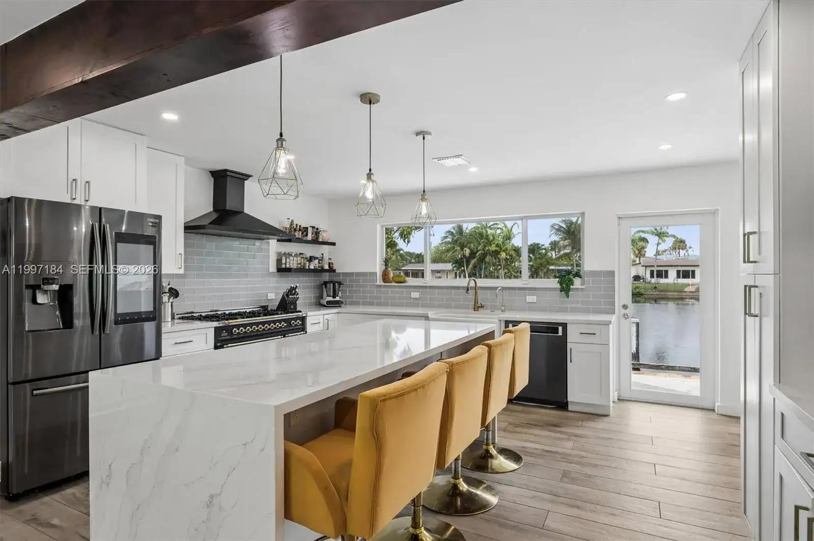 717 NW 30th St, Wilton Manors FL 33311 photo 3
