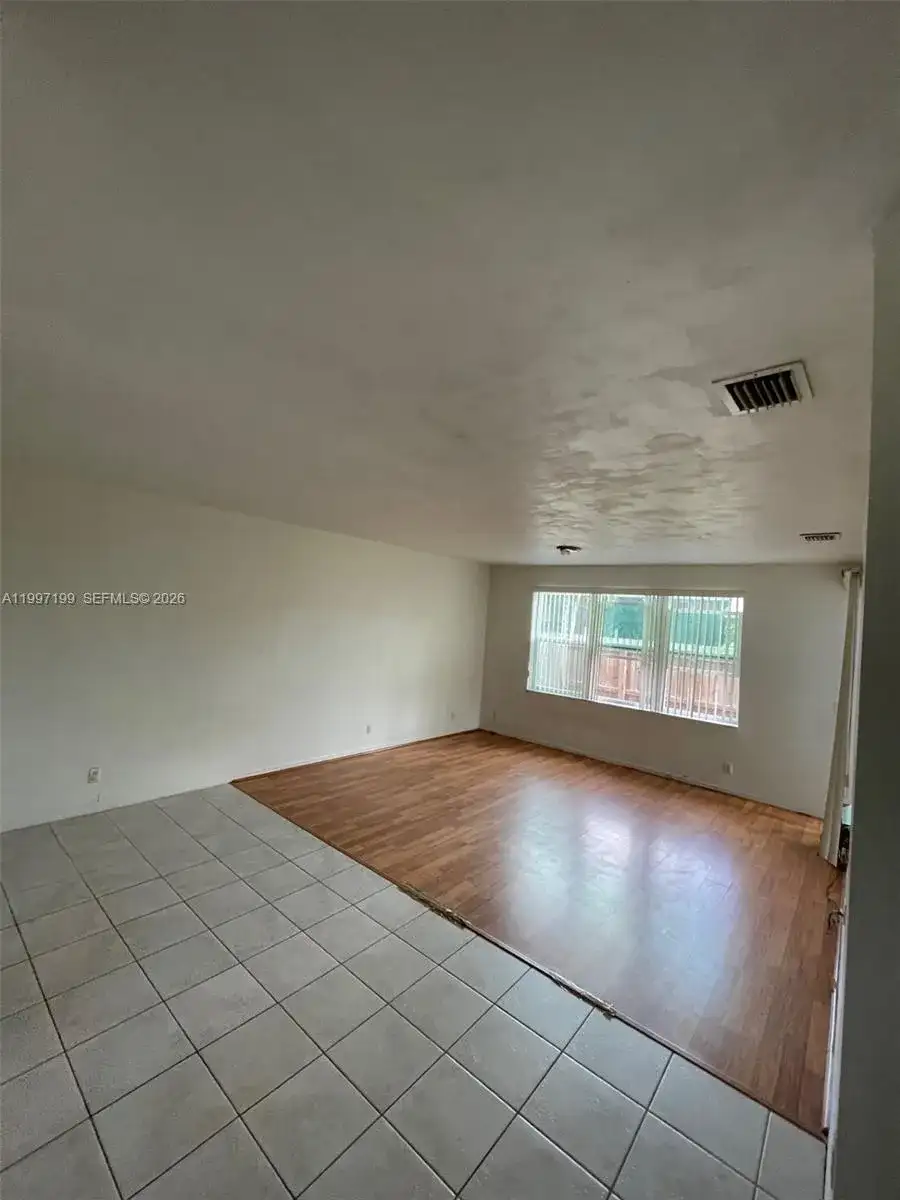 870 NE 212th Ter # 3, Miami FL 33179 photo 4