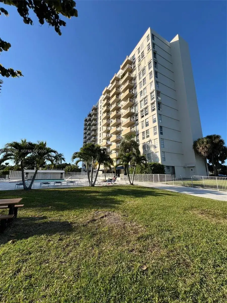 880 NE 69th St # 11M, Miami FL 33138 photo 5