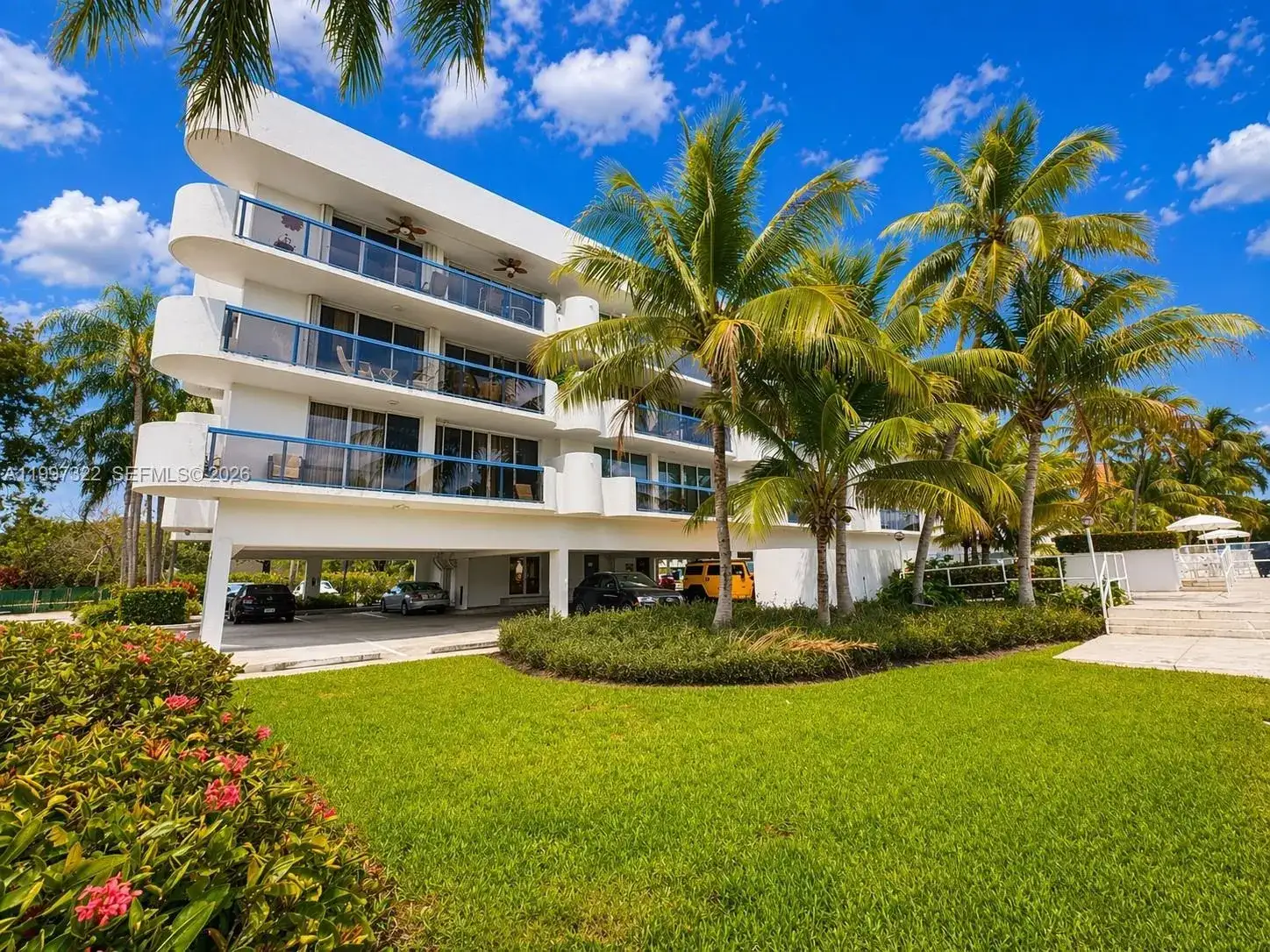 2370 NE 135th St # 405, North Miami FL 33181 photo 3