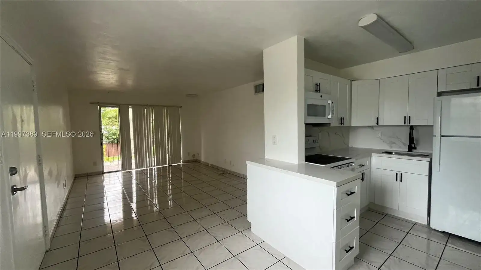 8701 SW 141st St # B8, Palmetto Bay FL 33176 photo 2
