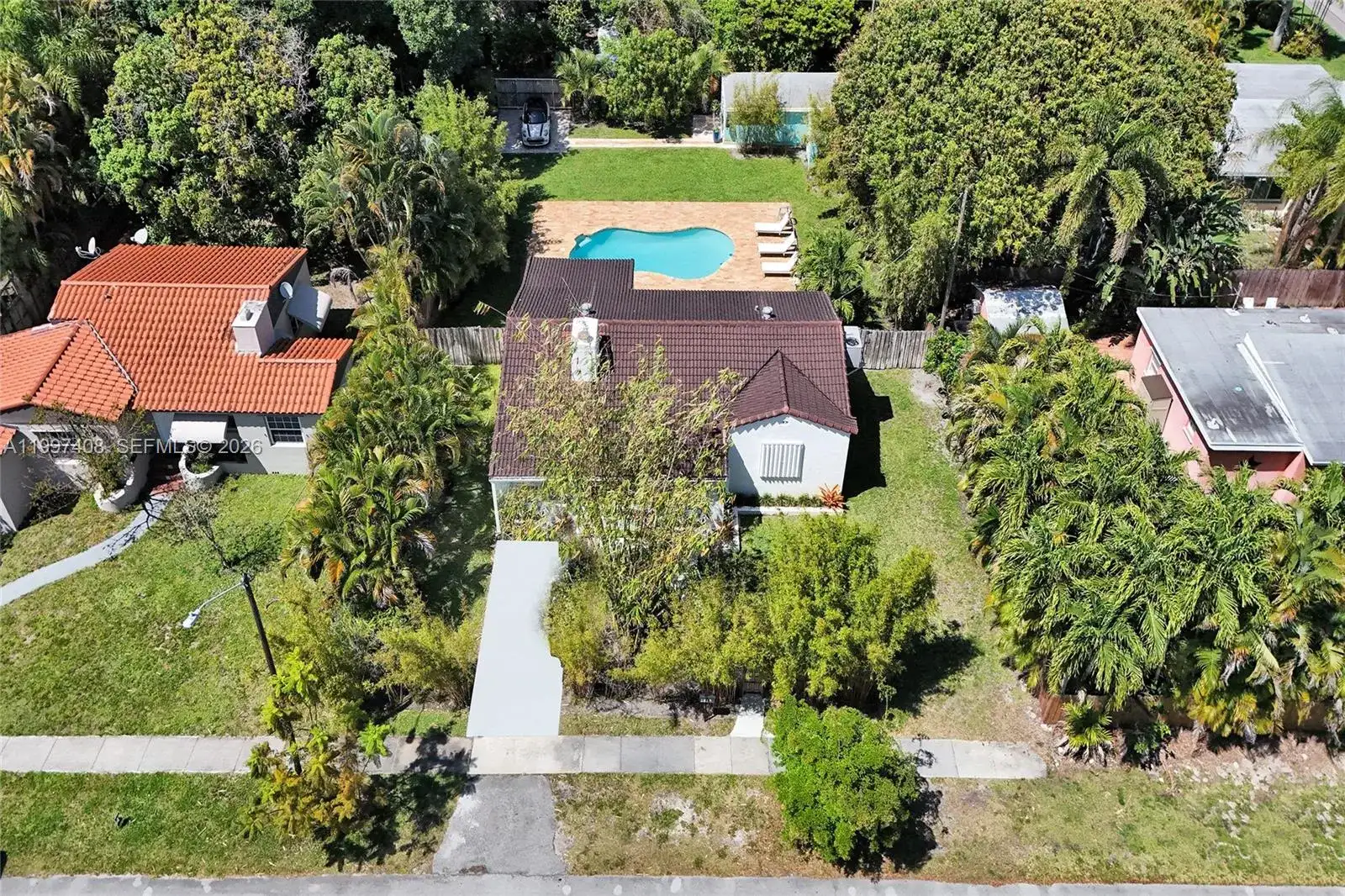 1515 Dewey St, Hollywood FL 33020 photo 3