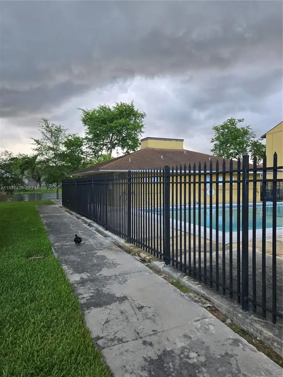 15410 SW 82nd Ln # 822, Miami FL 33193 photo 2