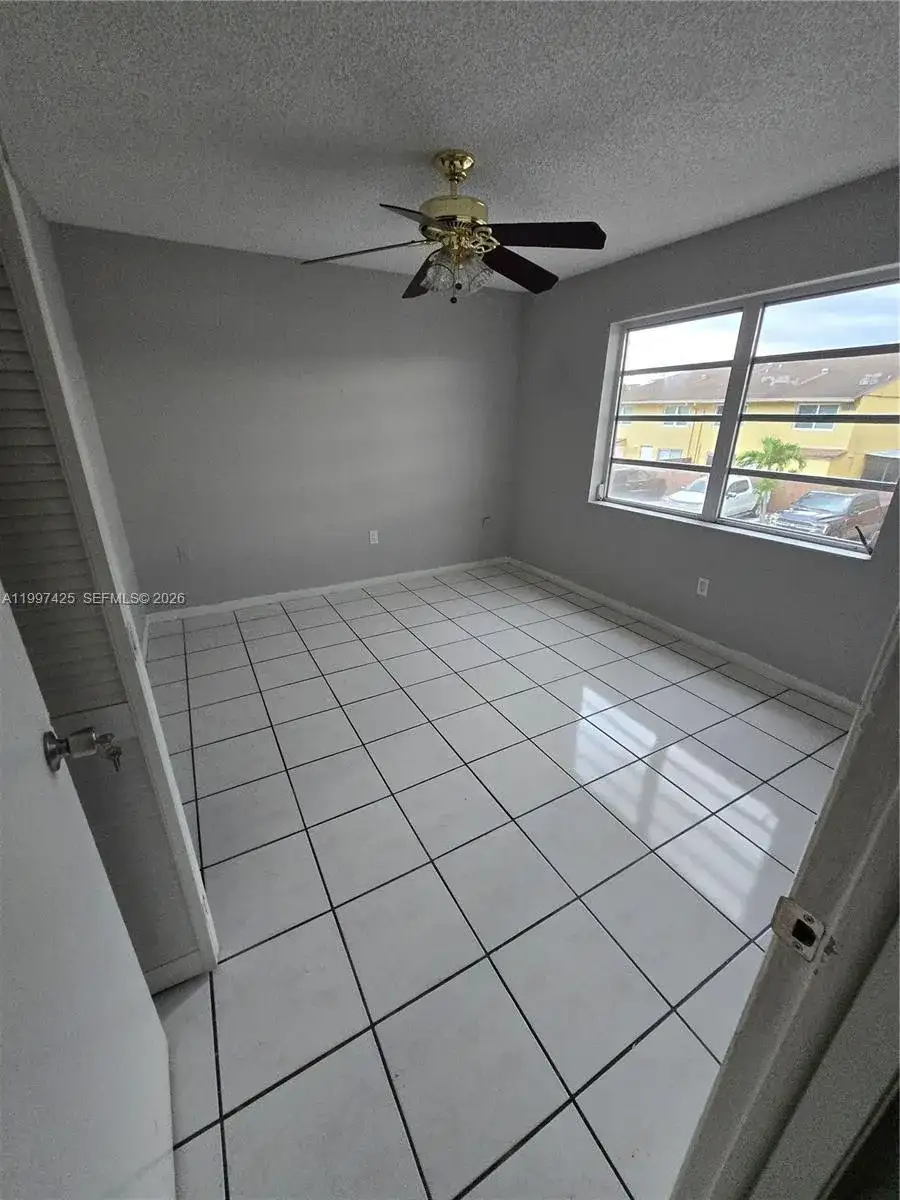 15410 SW 82nd Ln # 822, Miami FL 33193 photo 4