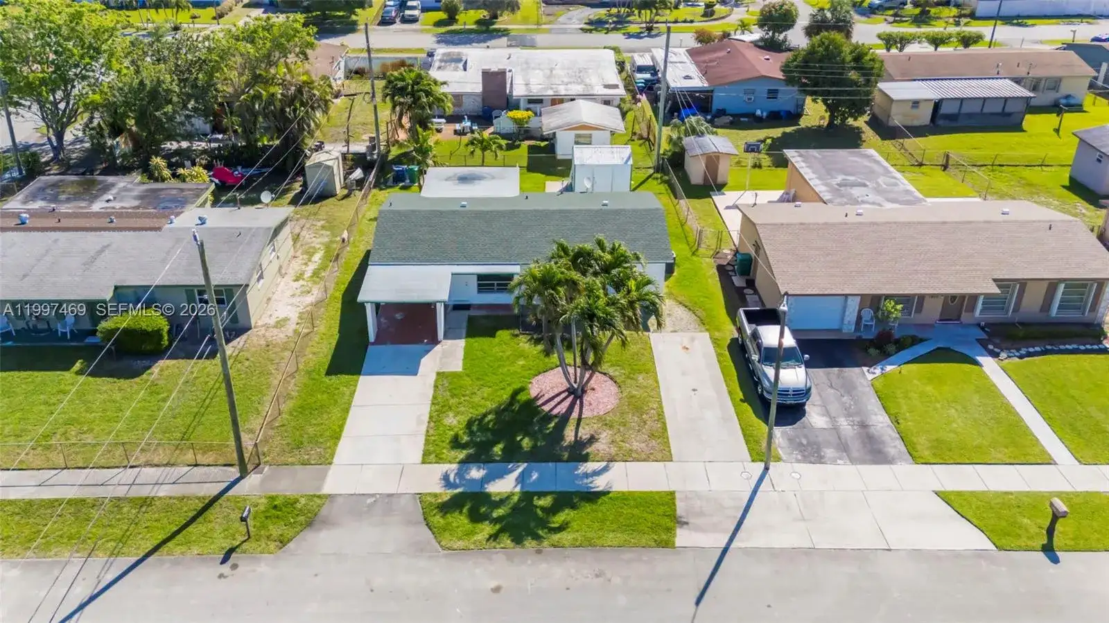 1820 NW 35th Ter, Lauderhill FL 33311 photo 2