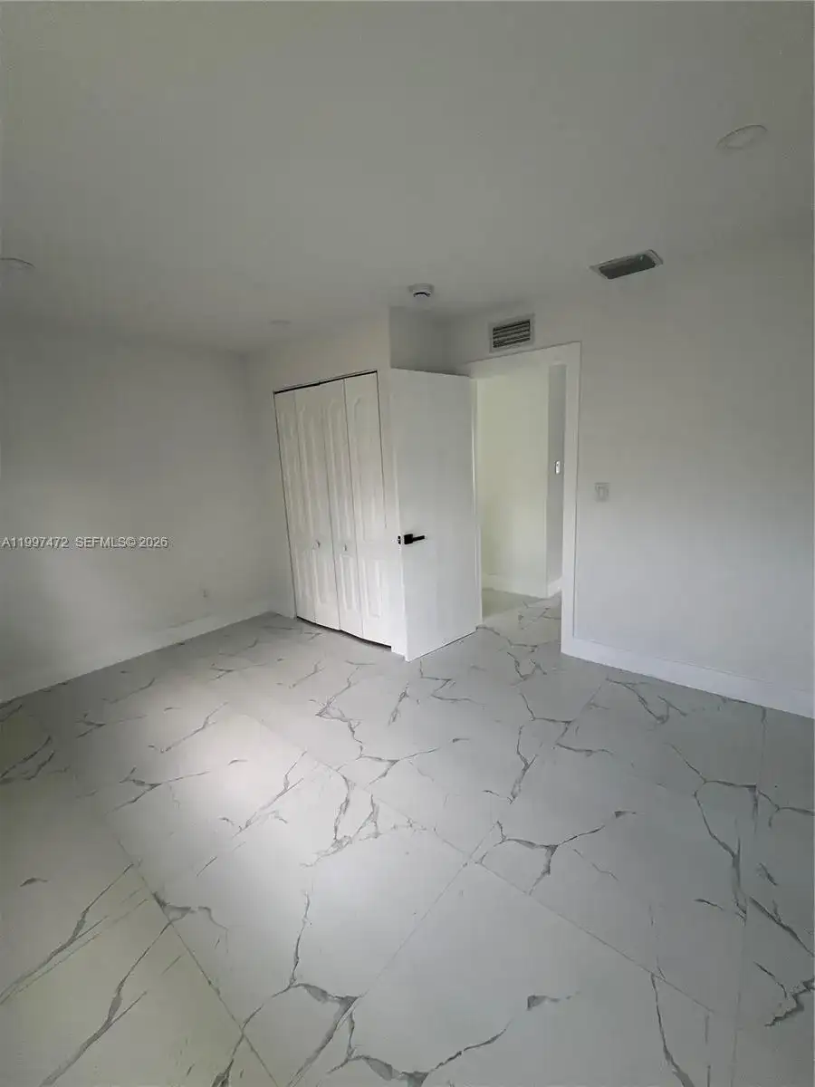 11755 SW 37th St, Miami FL 33175 photo 4