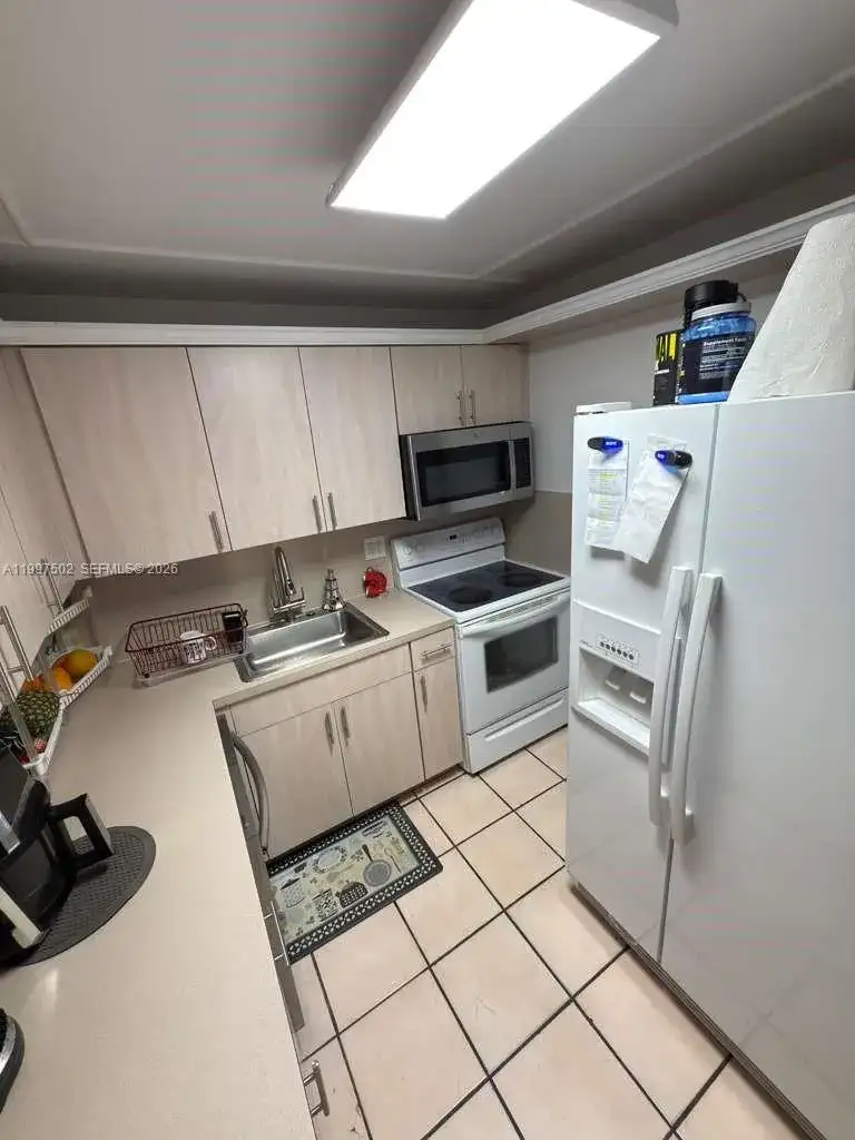 1825 W 44th Pl # 208, Hialeah FL 33012 photo 3