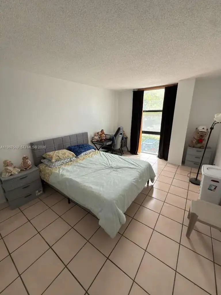 1825 W 44th Pl # 208, Hialeah FL 33012 photo 5