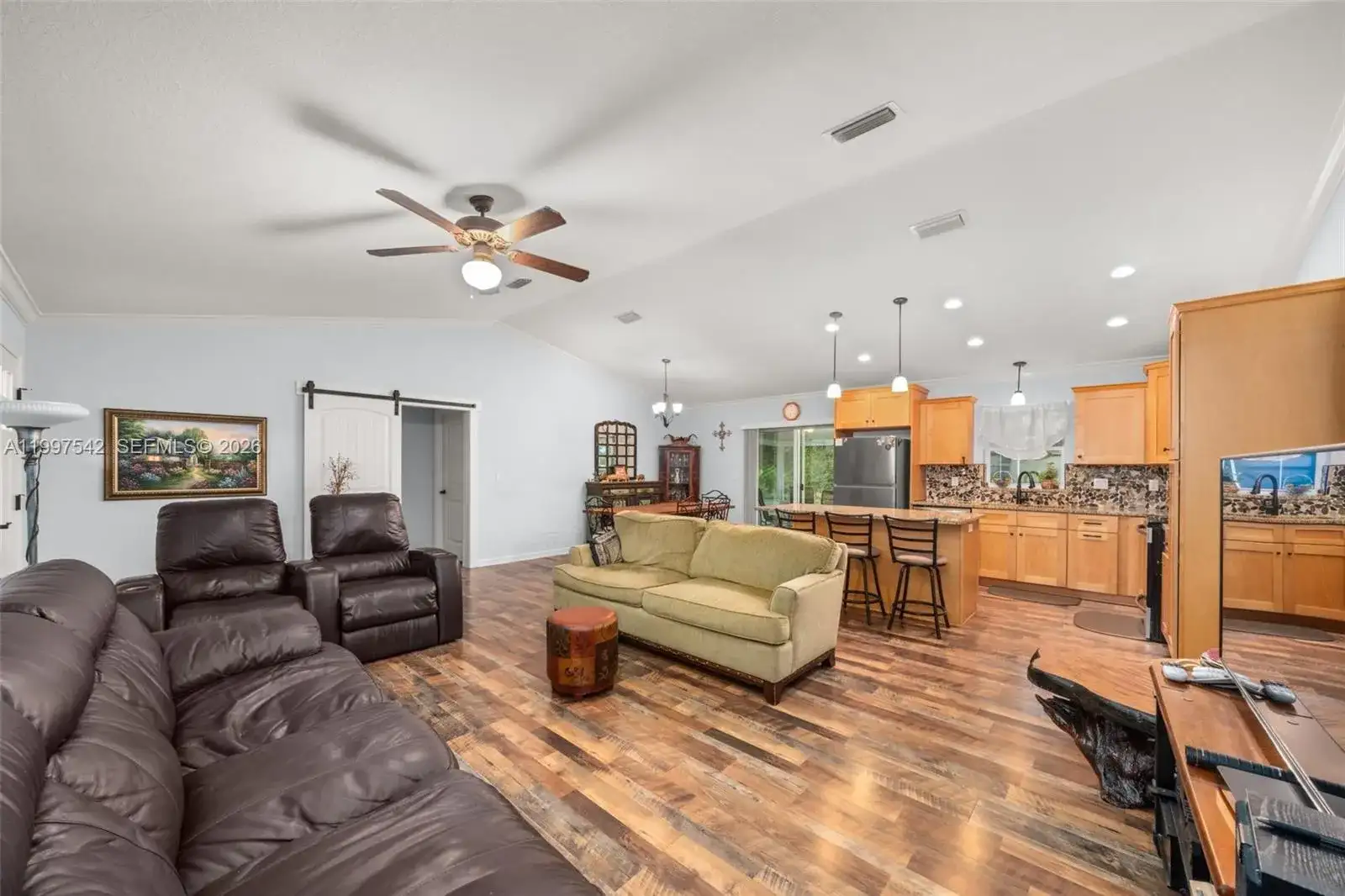 112 Bimini St NE, Lake Placid FL 33852 photo 3