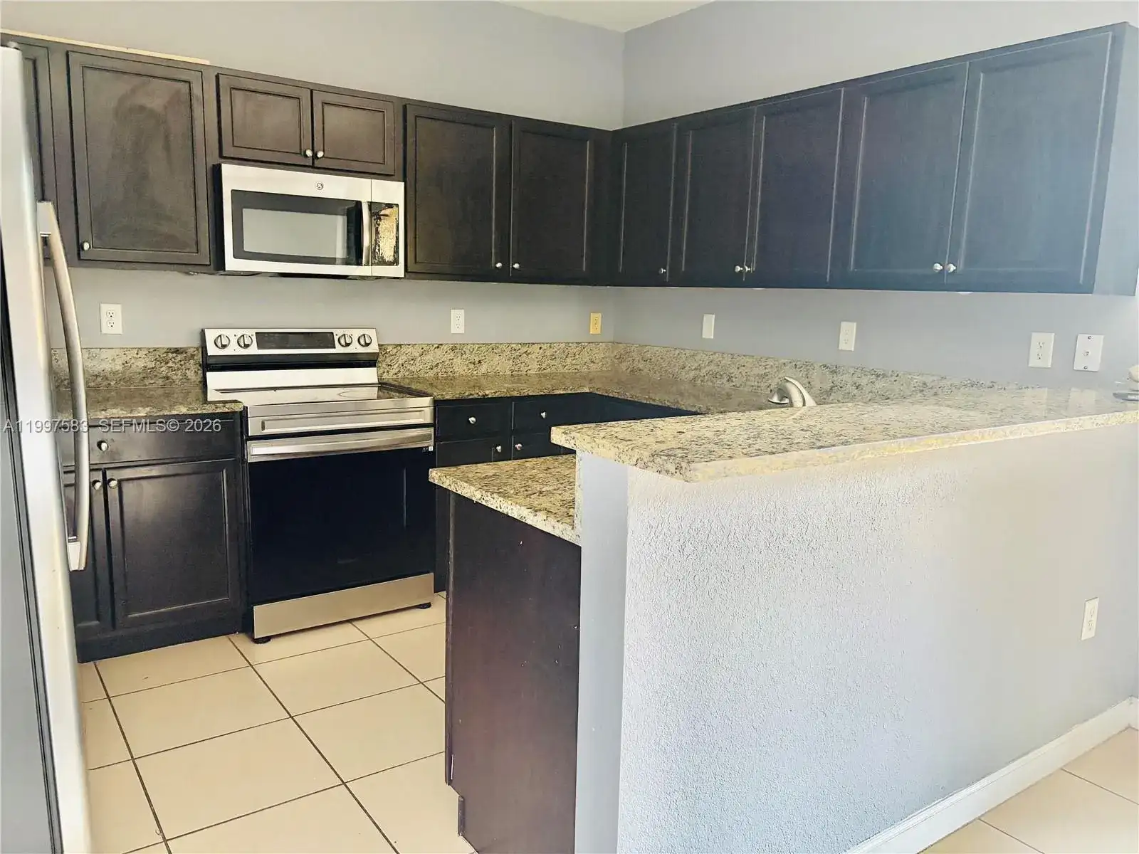 419 SE 32nd Ter, Homestead FL 33033 photo 4