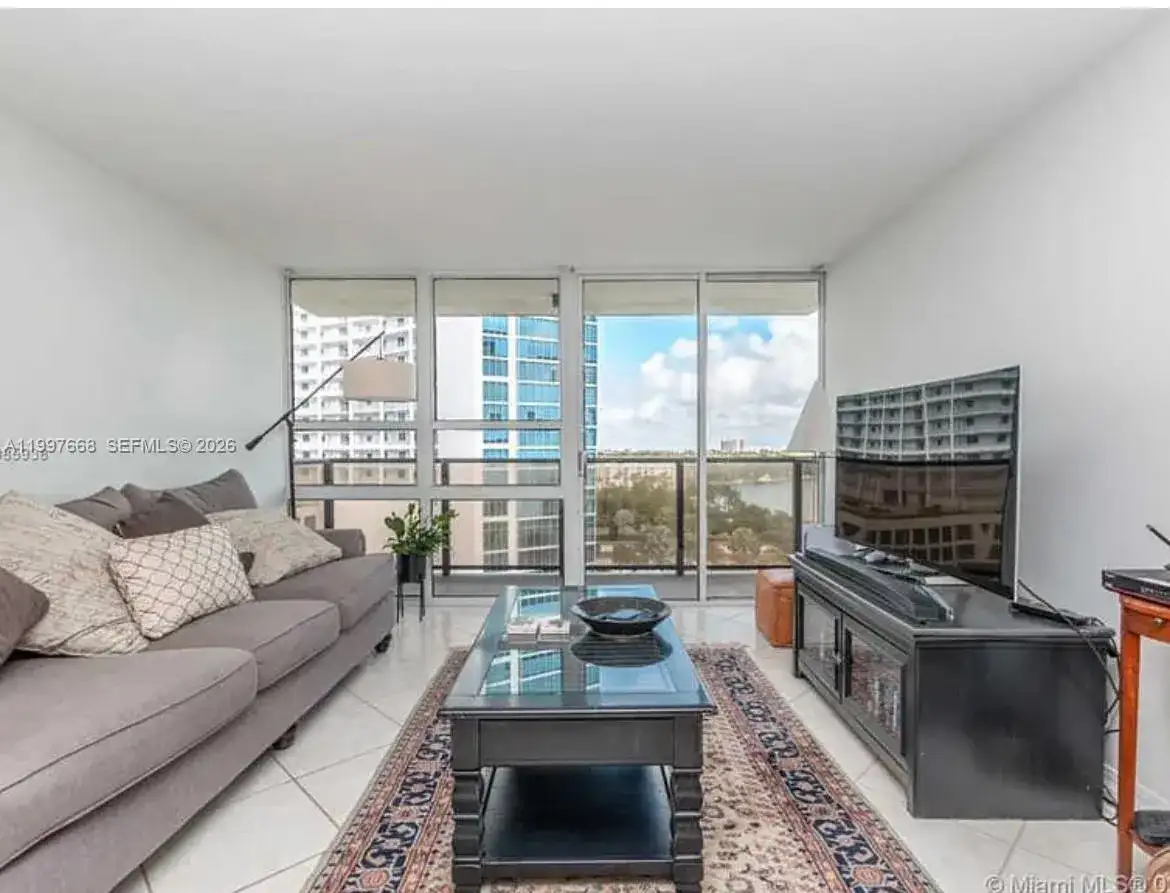 600 NE 36th St # 1006, Miami FL 33137 photo 2
