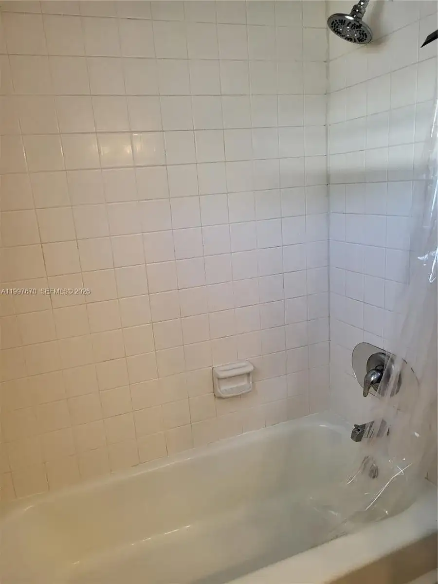 1611 Green Ln # 3, Lantana FL 33462 photo 5