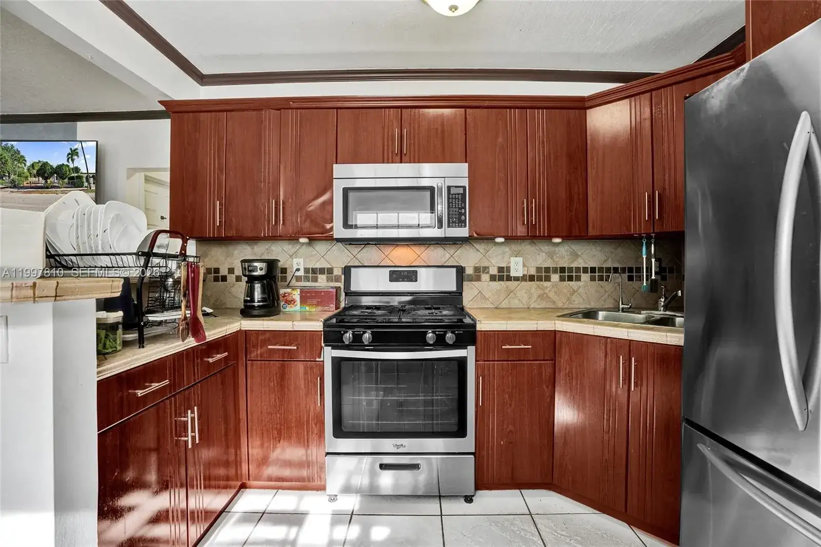 2158 NW 100th St, Miami FL 33147 photo 5