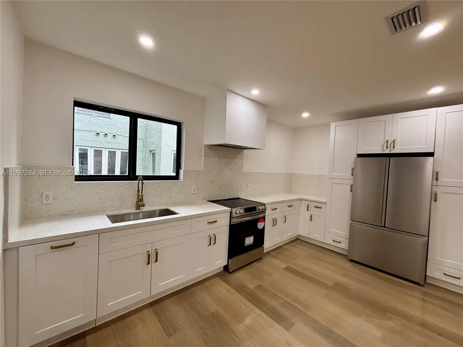 1231 Lisbon St, Coral Gables FL 33134 photo 2