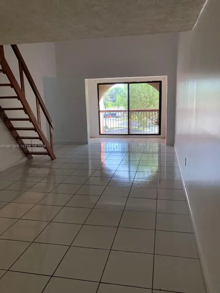10241 NW 9th St Cir # 5, Miami FL 33172 photo 4