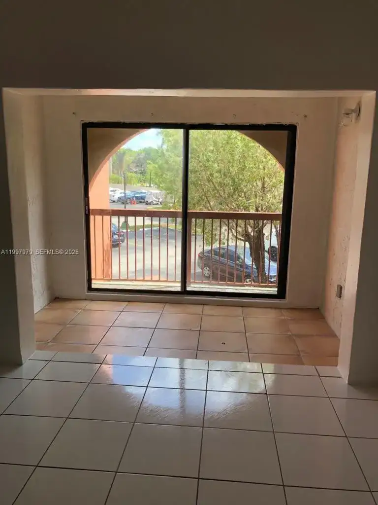10241 NW 9th St Cir # 5, Miami FL 33172 photo 5