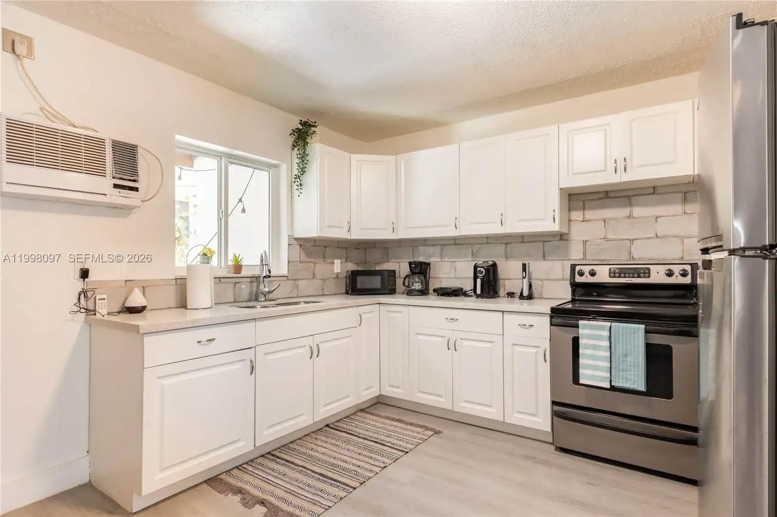 20 SE 13th Ter # 2, Dania Beach FL 33004 photo 4