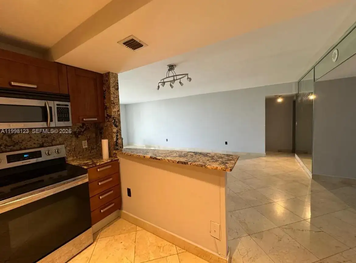 5825 Collins Ave # 9B, Miami Beach FL 33140 photo 4