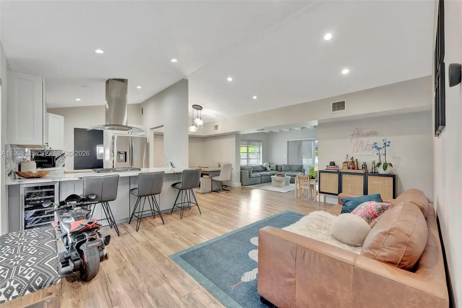 3043 Hayes Street, Hollywood FL 33021 photo 2